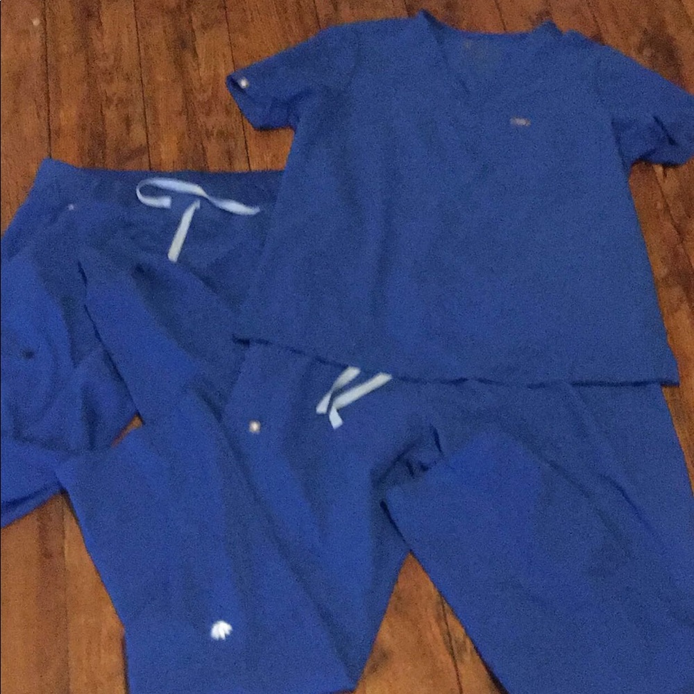 FIGS large blue scrub set one top 2 pants large